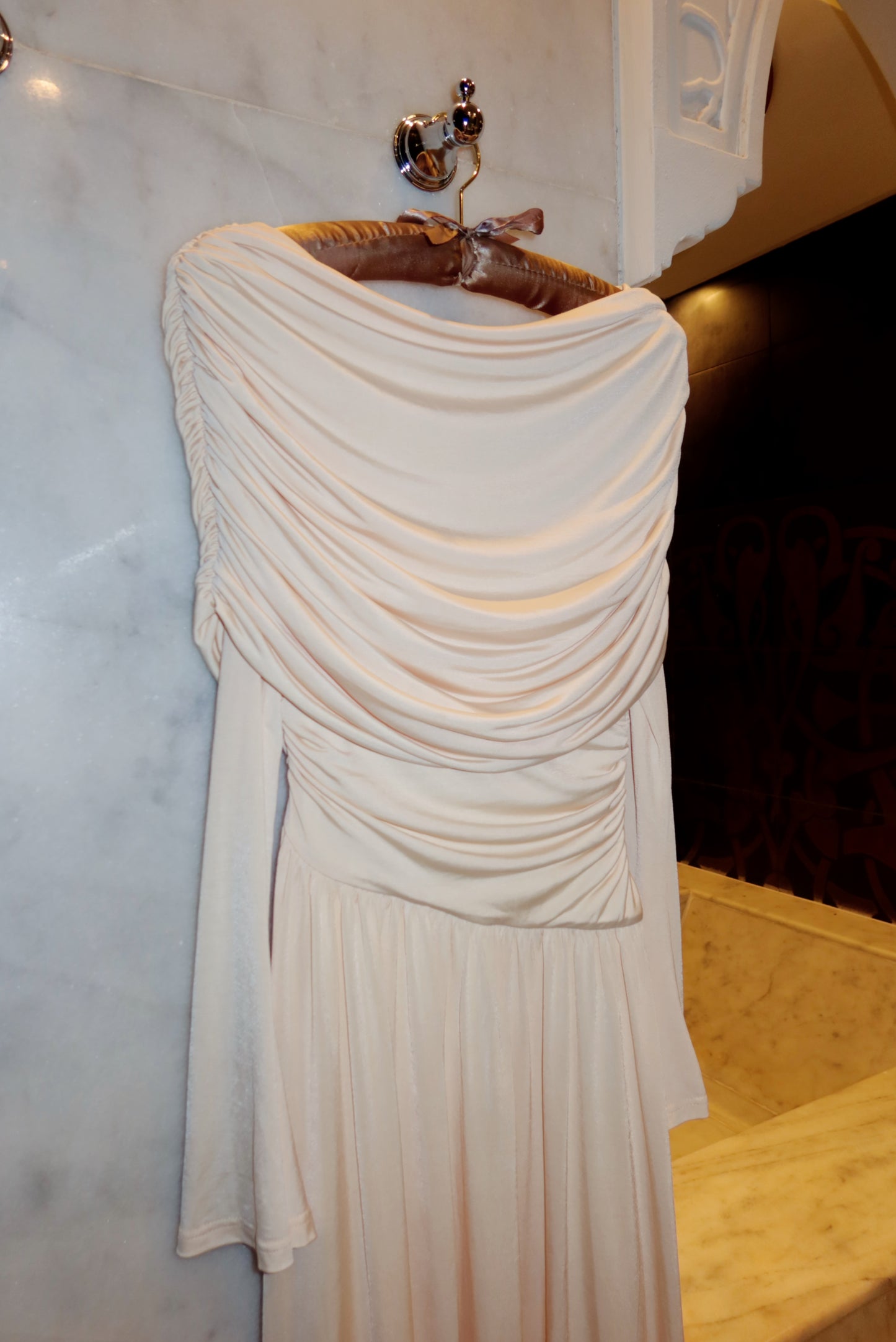 Lunara - Draped in Light