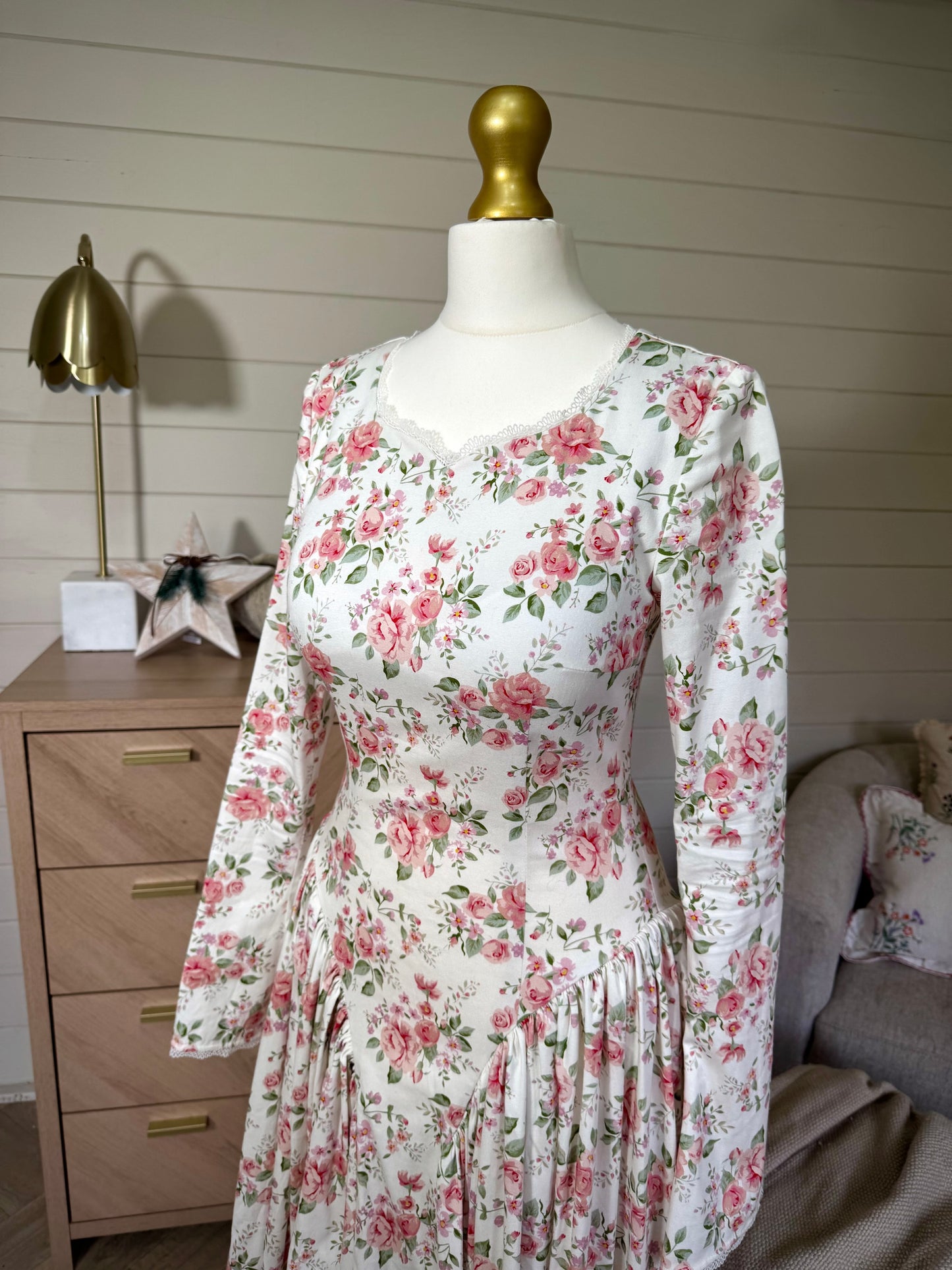 Endora - A Whisper of Roses