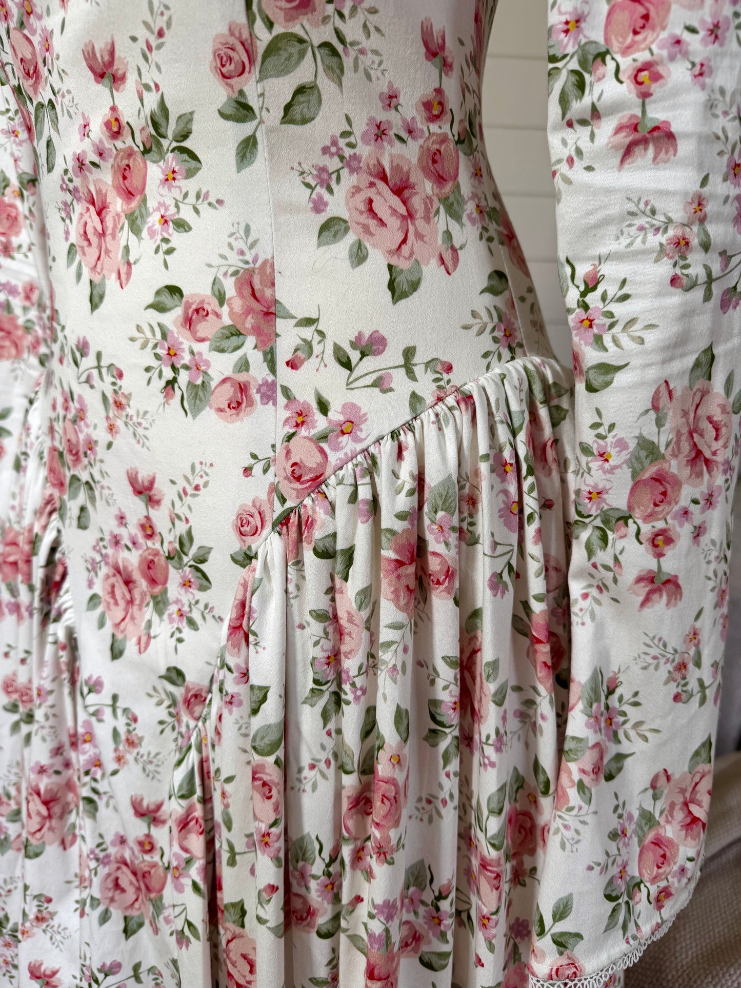 Endora - A Whisper of Roses