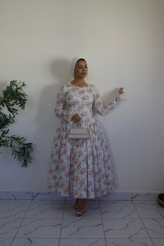 Endora - A Whisper of Roses