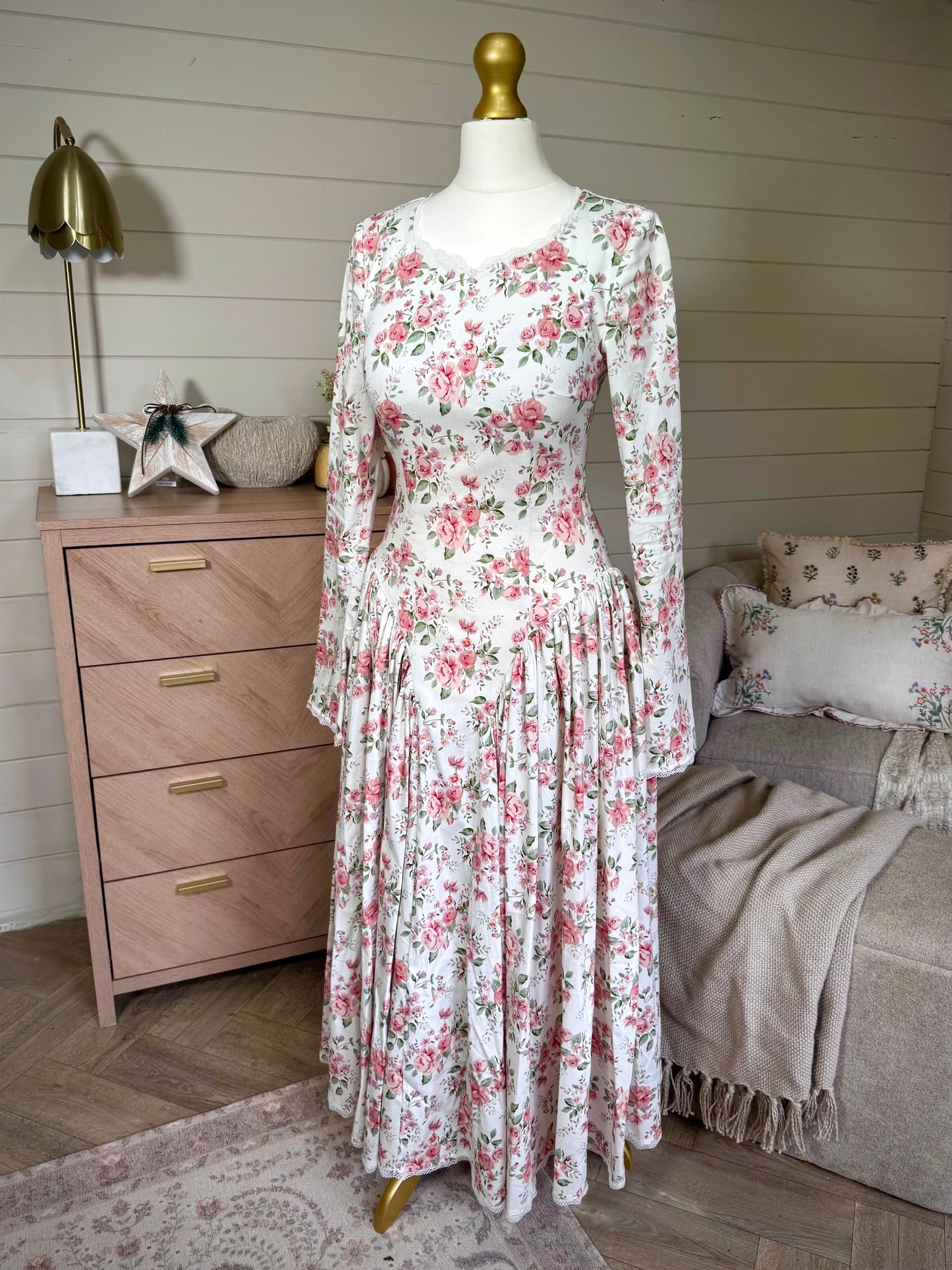 Endora - A Whisper of Roses