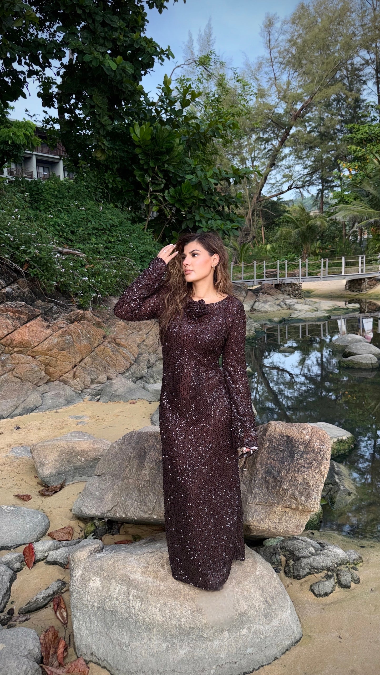 Vierra - A Woven Whisper in Chocolate